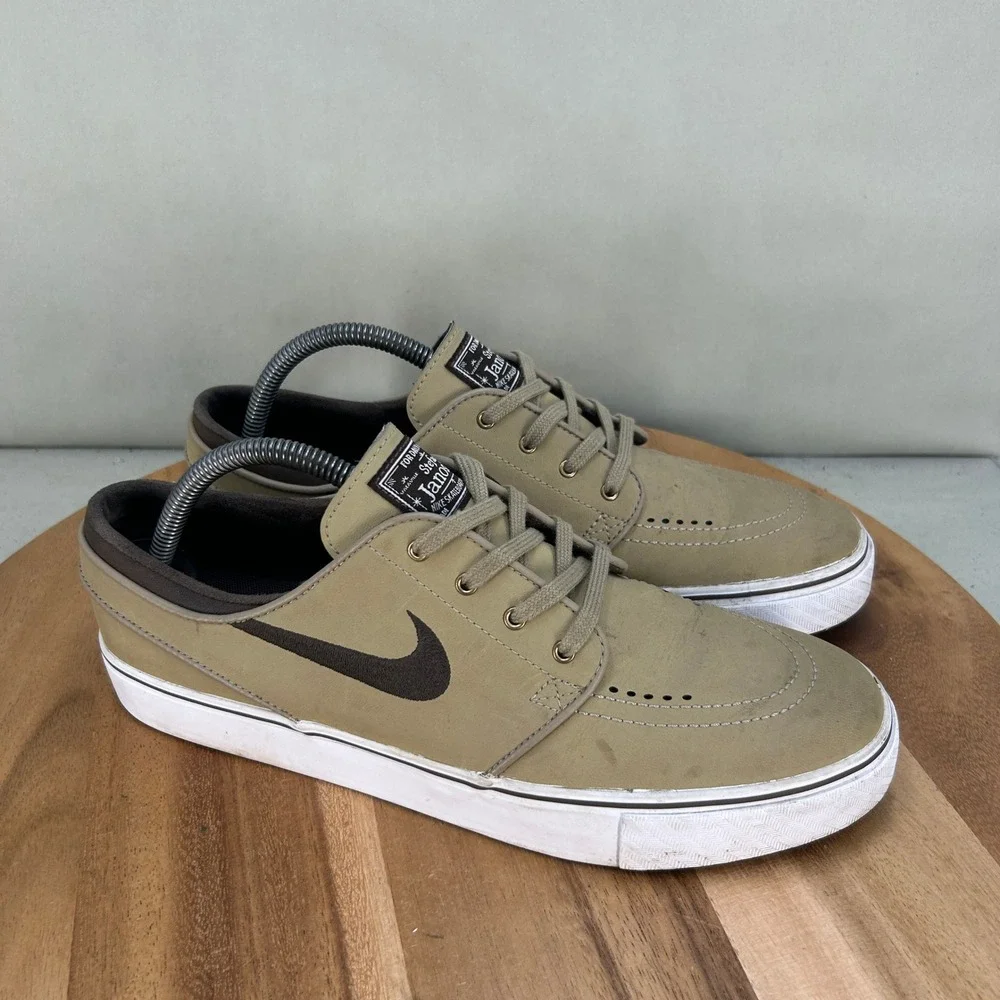 Nike SB Stefan Janoski Low Khaki Brown Skate Shoes 616490-220 Mens Size 9.5